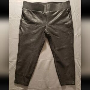 Torrid Size 3R Black